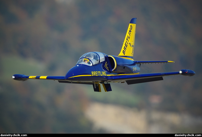 Aero L-39 Albatros (Breitling Jet Team)