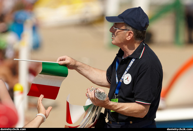 Before the show / Italian flags