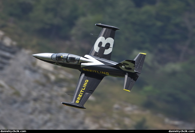 Aero L-39 Albatros (Breitling Jet Team)