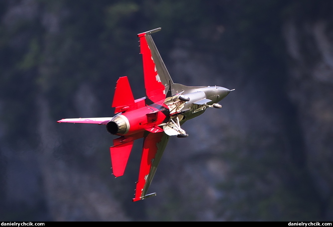 General Dynamics F-16A Falcon (Italian Air Force)