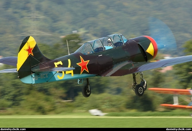 Yakovlev Yak-18