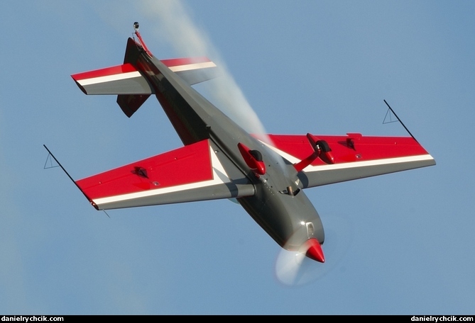 Extra 300 (Jordanian Falcons)