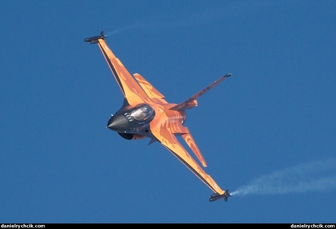 F-16C solo display (Royal Netherlands Air Force)