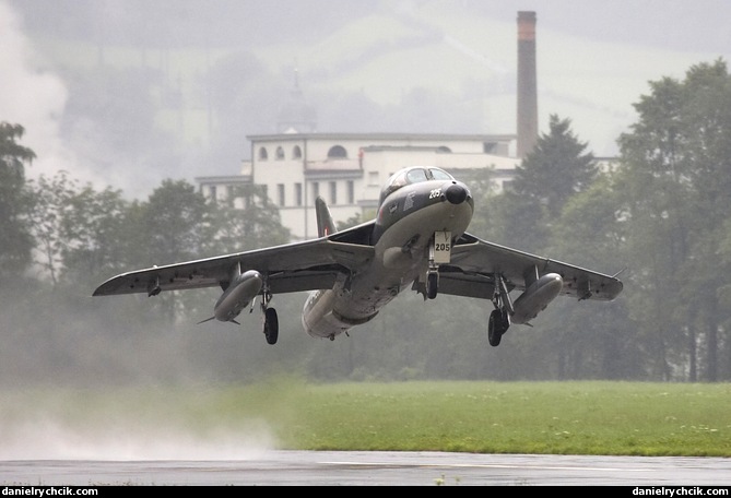 Hawker Hunter T.68