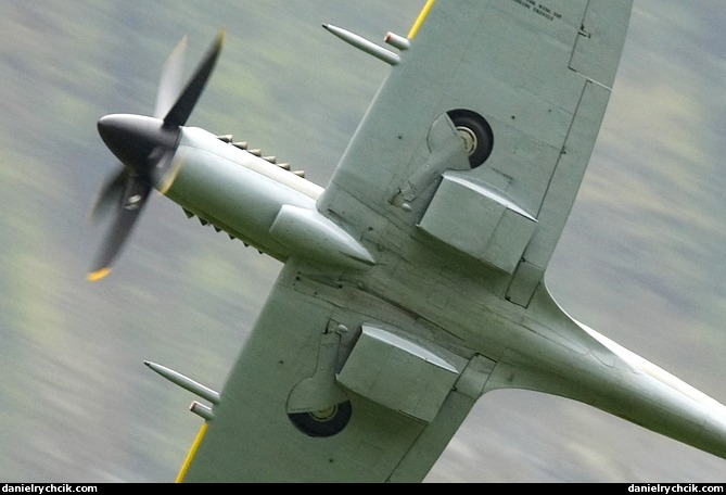 Supermarine Spitfire FR14E