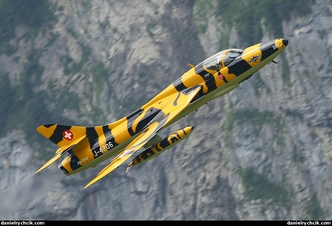 Hawker Hunter T68