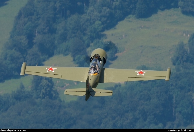 Yakovlev Yak-52