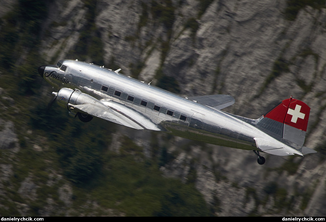 Douglas DC-3