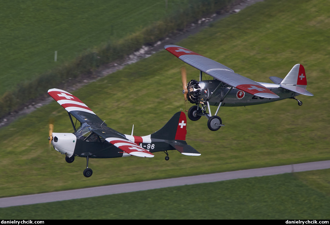 Dewoitine D.26 and Stinson L5 formation