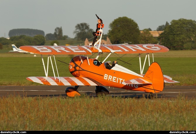 Boeing PT-17 Kaydet (Breitling Wingwalkers)