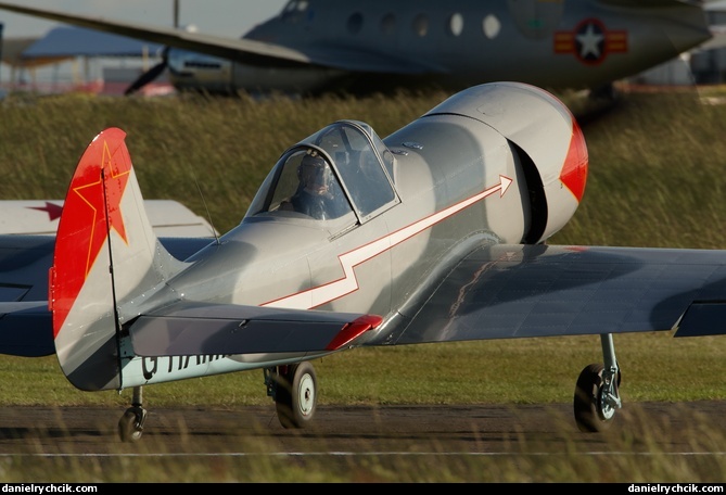 Yakovlev Yak-50 (Aerostars)