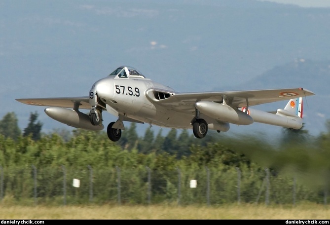 De Havilland DH.100 Vampire