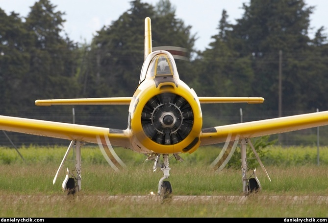 North American T-28 Fennec