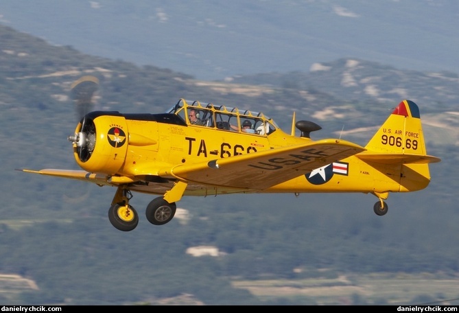 North American T-6 Texan