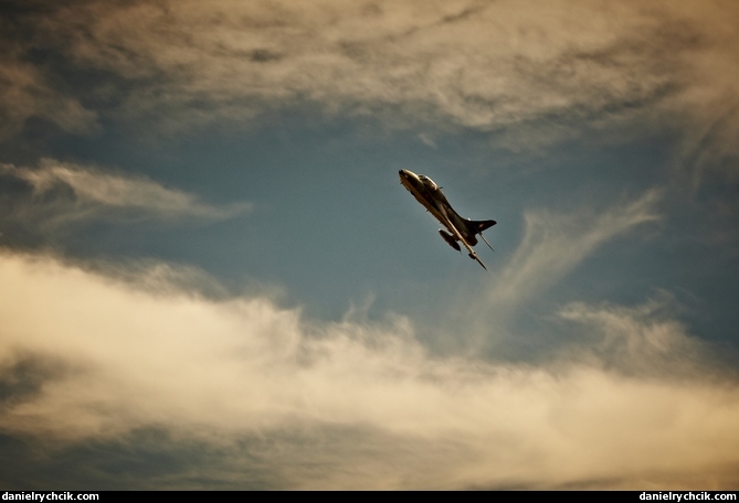 Hawker Hunter T68