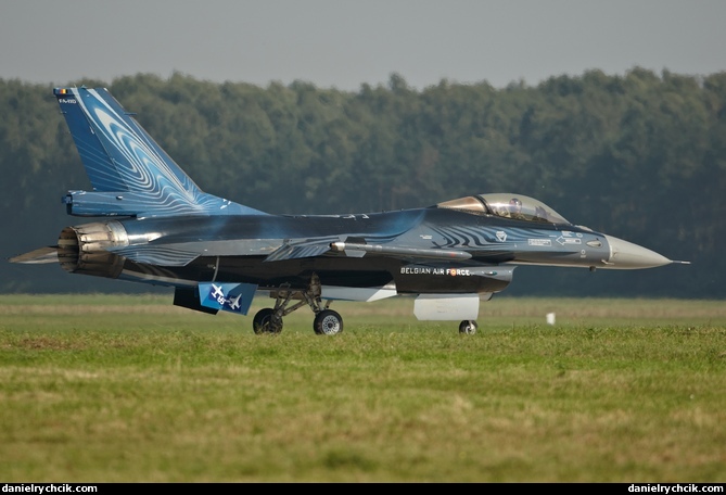 F-16C Falcon (Belgian Air Force solo display)