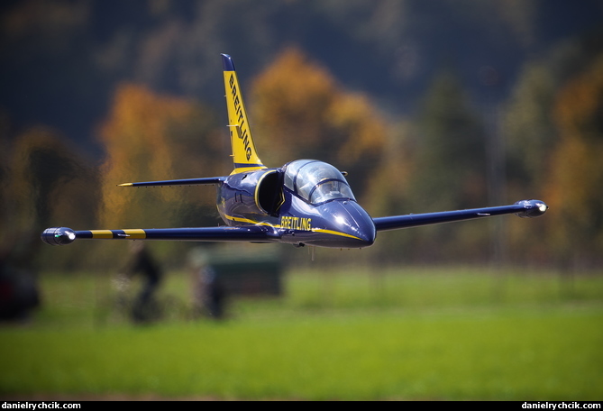 Aero L-39 Albatros (Breitling Jet Team)