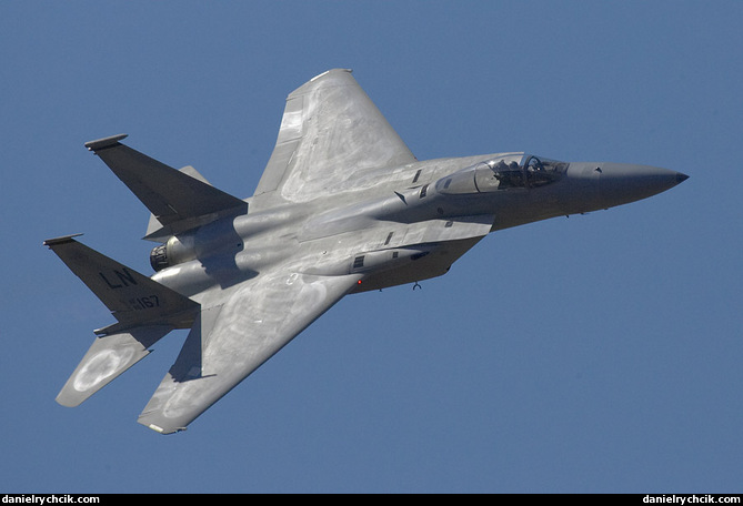 F-15C Eagle solo display