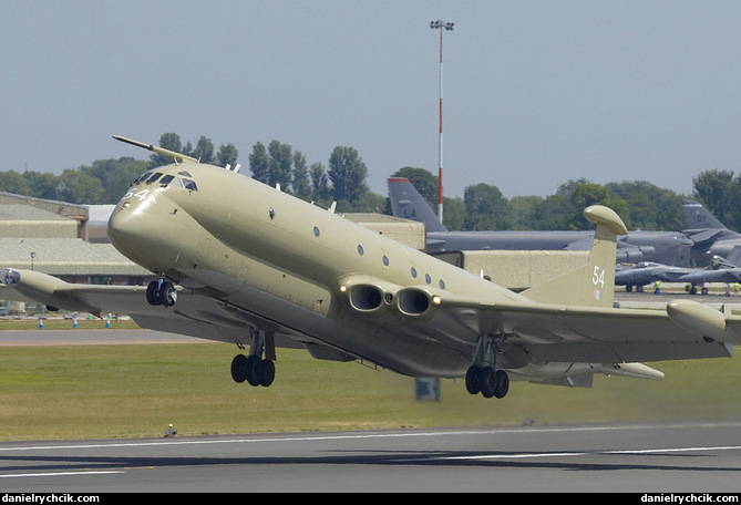 Hawker Siddeley Nimrod MR2