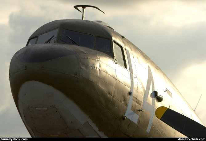 Douglas DC-3 Dakota