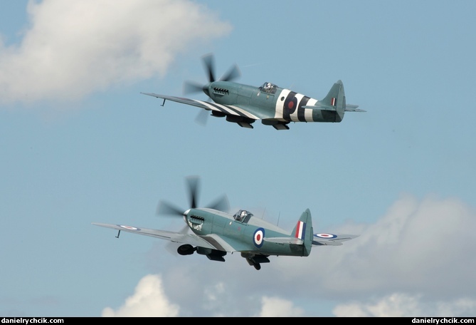 Supermarine Spitfire - RAF Heritage Flight