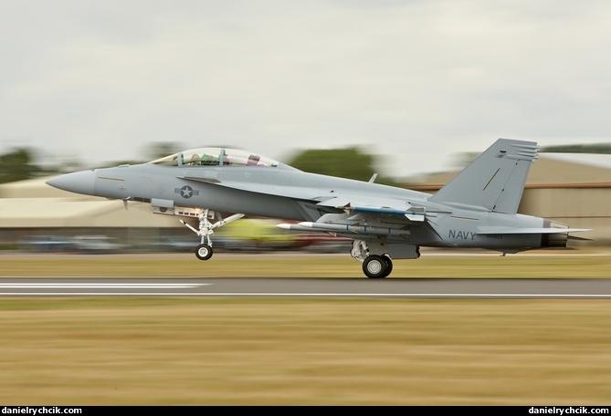 F/A-18F Super Hornet solo display