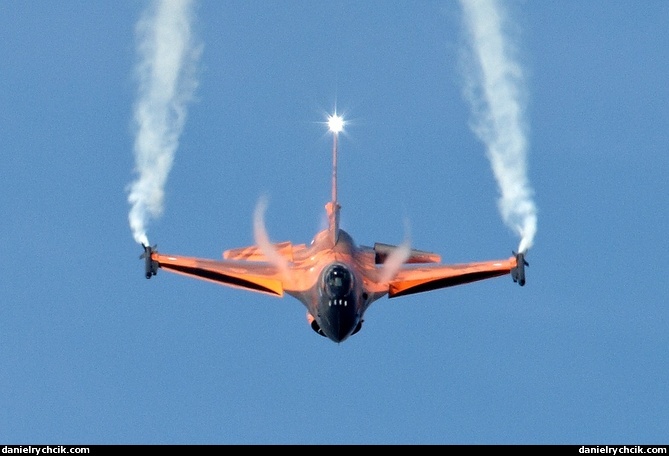 F-16C Falcon solo display (Royal Netherlands Air Force)