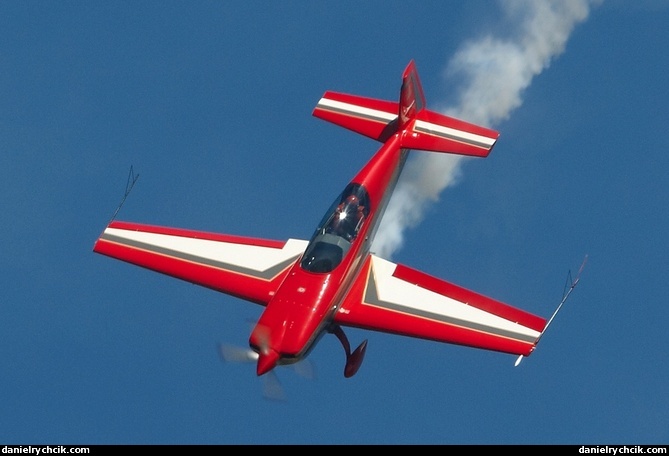 Extra 300L (Royal Jordanian Falcons)