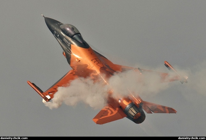 F-16C solo display (Royal Netherlands Air Force)