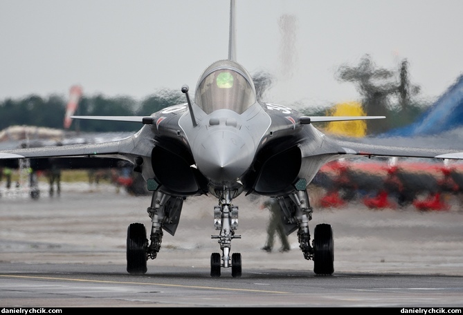 Dassault Rafale - rolling for the demo