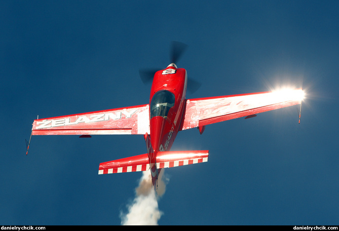 Extra 330 - "Żelazny" Aerobatic Team