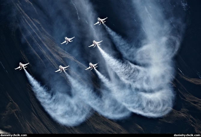 Patrouille Suisse formation in the Axalp valley