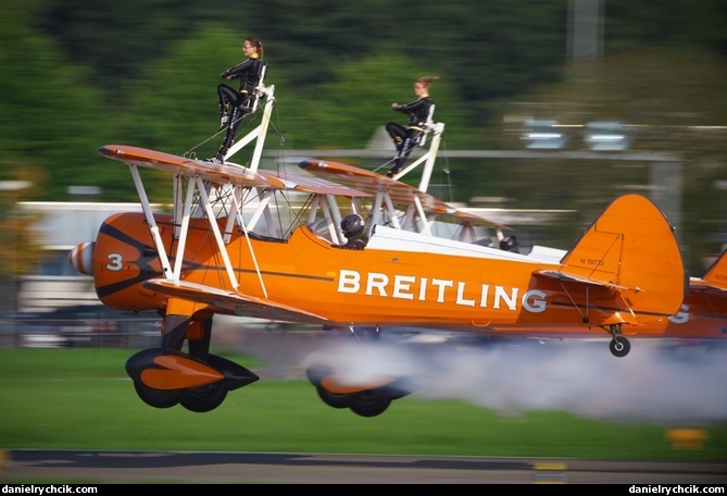 Breitling Wingwalkers