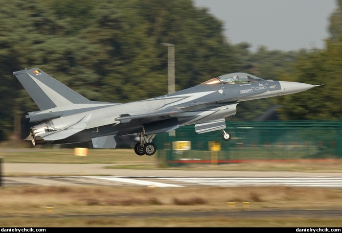 F-16C Falcon (Belgian Air Force - solo display)