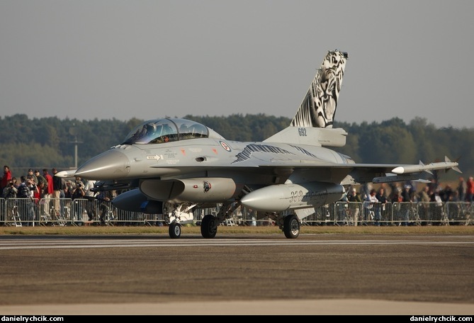 F-16D Falcon (Norwegian Air Force - Tiger Meet colours