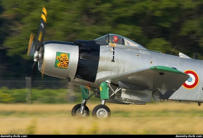 Douglas AD-4N Skyraider