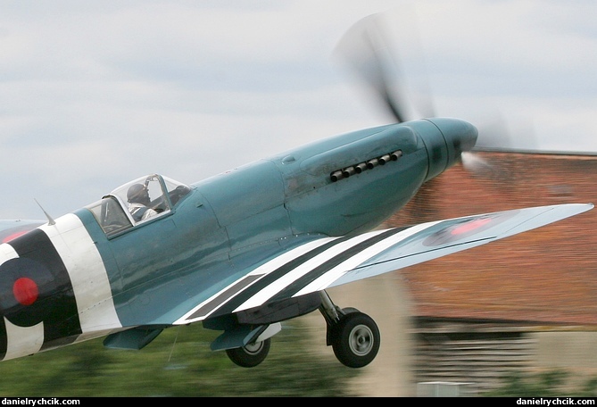 Supermarine Spitfire XIX