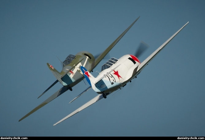 Yak-11 formation
