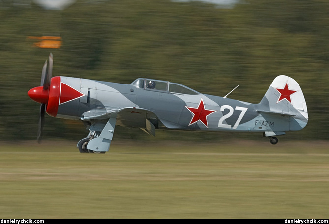 Yakovlev Yak-11