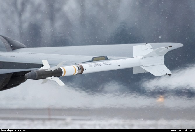 AIM-120 AMRAAM mounted on a Hornet