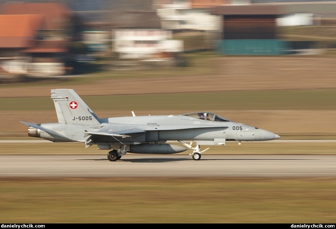 F/A-18C Hornet taking off from Payerne airbase