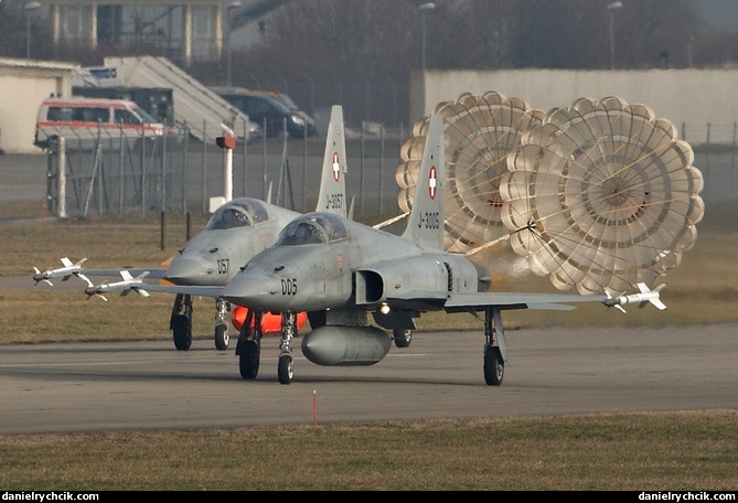 Two F-5E Tigers landing after a WEF mission