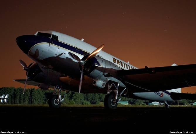 Douglas DC-3